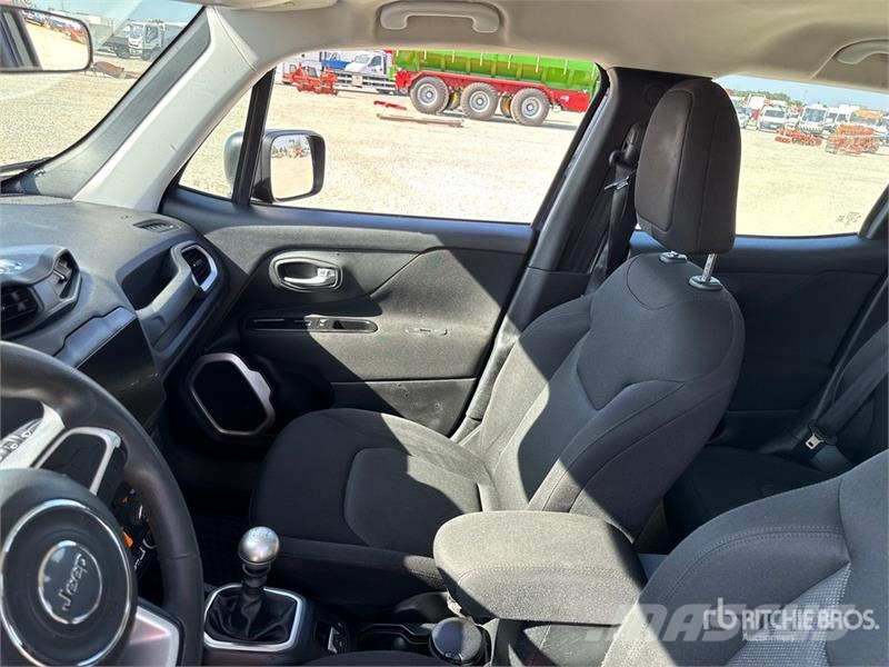 Jeep Renegade 4WD SUV Automobili