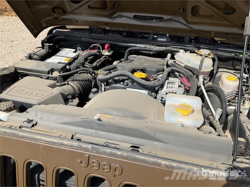 Jeep Wrangler JK Command Unlimited Sahara 4WD SUV (Unus Personbilar