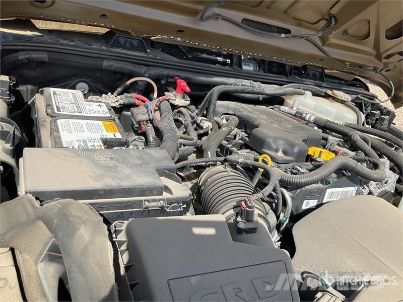 Jeep Wrangler JK Command Unlimited Sahara 4WD SUV (Unus Personbilar