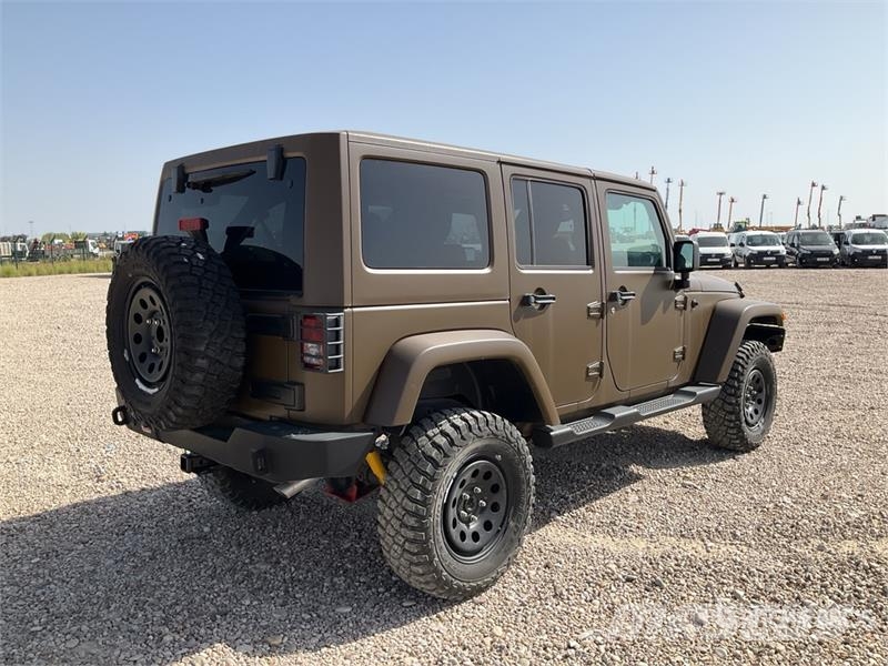 Jeep Wrangler JK Command Unlimited Sahara 4WD SUV (Unus Personbilar