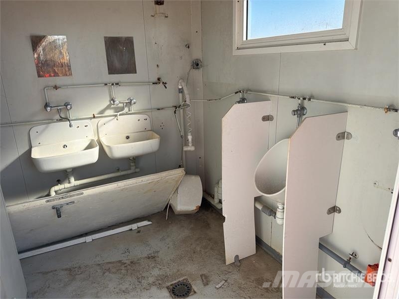 Jipé Premium 23 Sanitaire Ostale prikolice