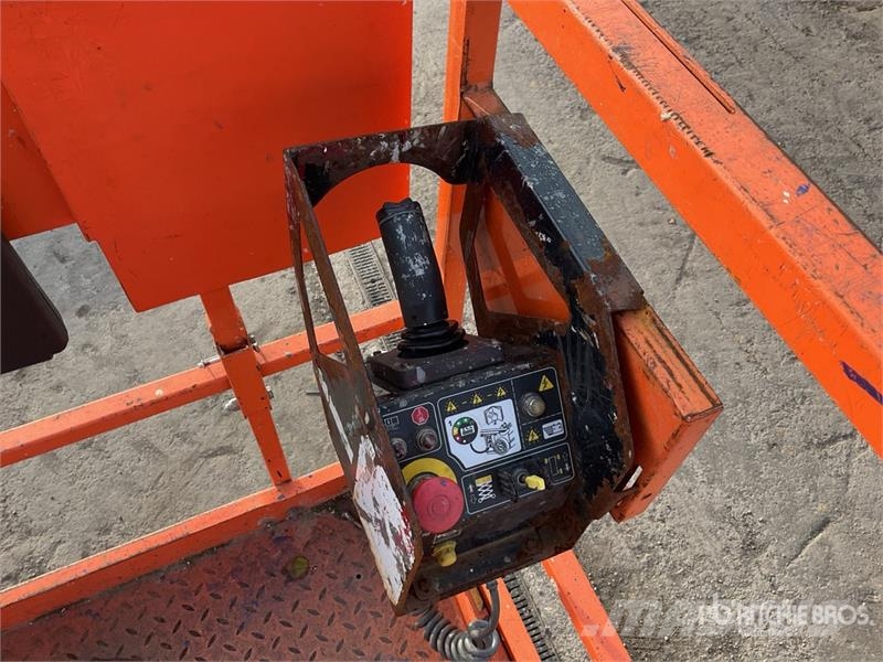 JLG 10RS Electric Scissor Lift رافعات مقصية الشكل