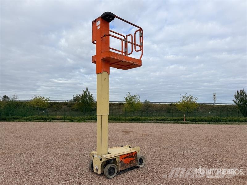 JLG 1230ES Nacelle A Mat Droit Electrique Electric Ver Vertikaalsed mast tõstukid