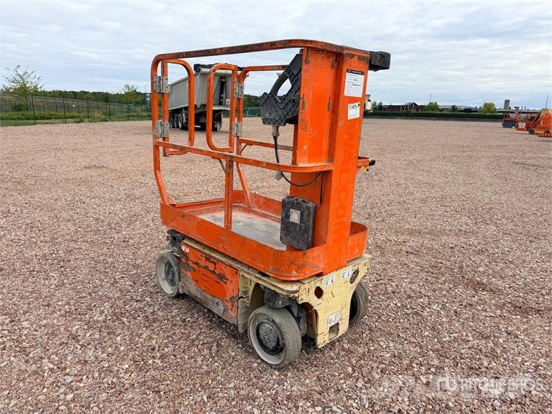 JLG 1230ES Nacelle A Mat Droit Electrique Electric Ver Vertikaalsed mast tõstukid