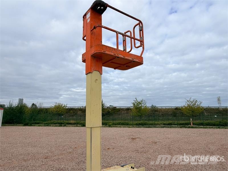 JLG 1230ES Nacelle A Mat Droit Electrique Electric Ver Vertikaalsed mast tõstukid