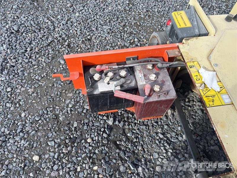 JLG 1230ES Vertical Mast Lift Henkilönostimet ja nostolaitteet