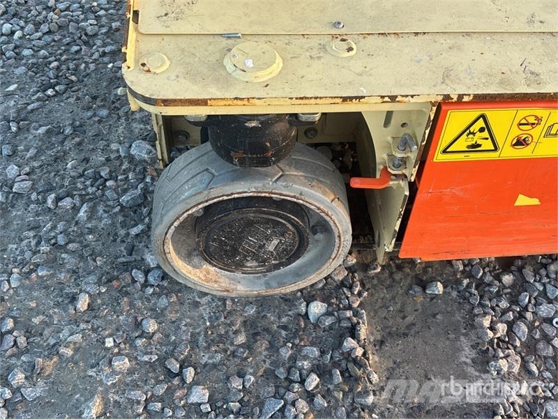 JLG 1230ES Vertical Mast Lift Vertikalna dvigala