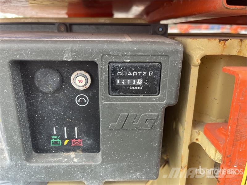 JLG 1230ES Vertical Mast Lift (Inoperable) 垂直昇降型リフト