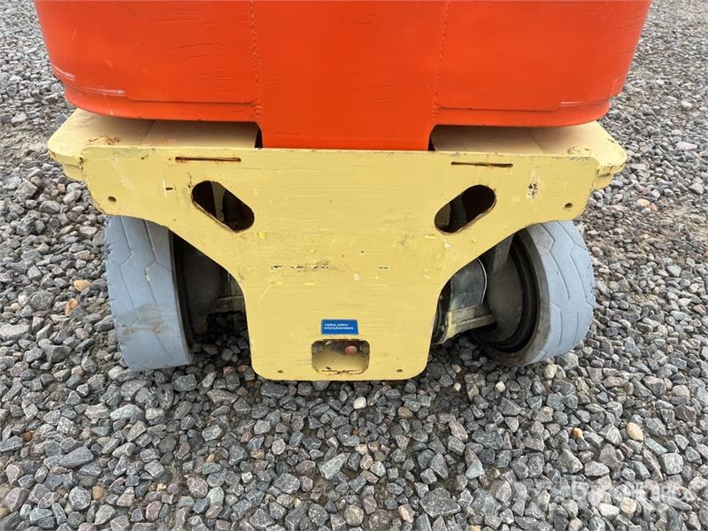 JLG 1230ES Vertical Mast Lift (Inoperable) 垂直昇降型リフト