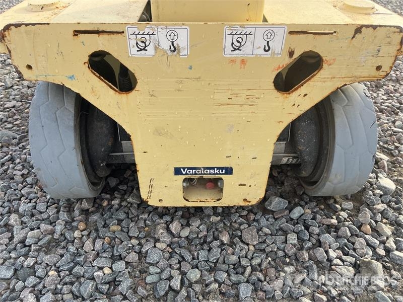 JLG 1230ES Vertical Mast Lift 垂直昇降型リフト