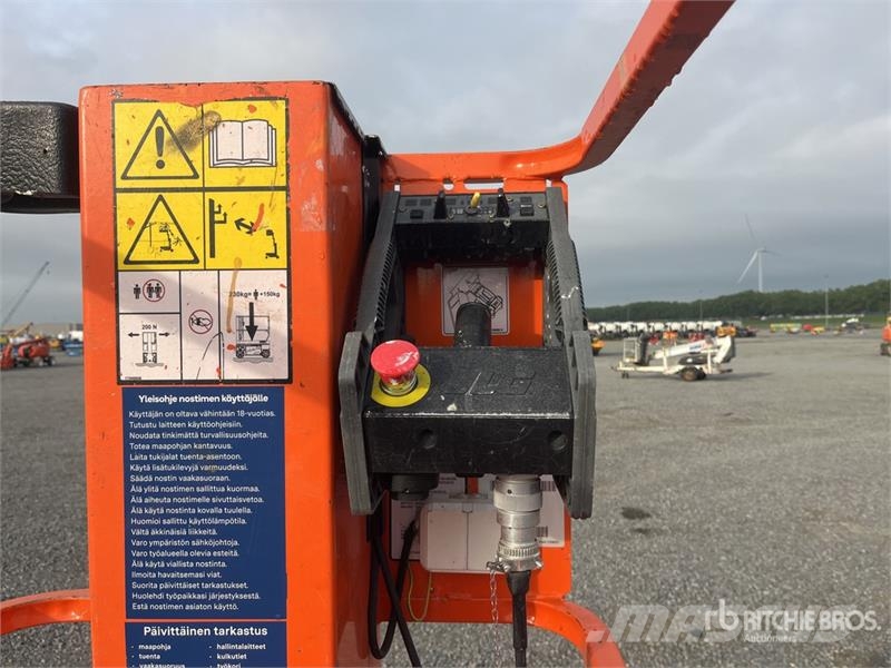JLG 1230ES Vertical Mast Lift 垂直昇降型リフト