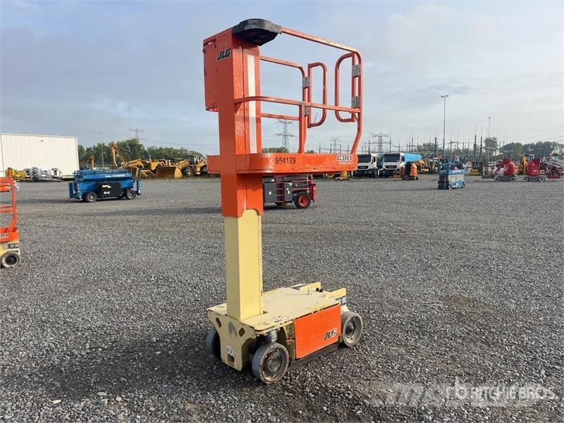 JLG 1230ES Vertical Mast Lift 垂直昇降型リフト