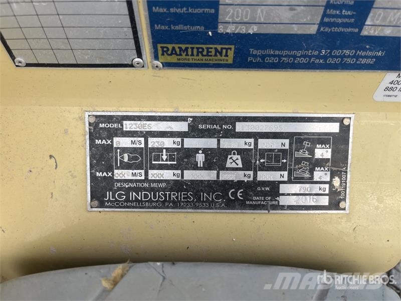 JLG 1230ES Vertical Mast Lift 垂直昇降型リフト