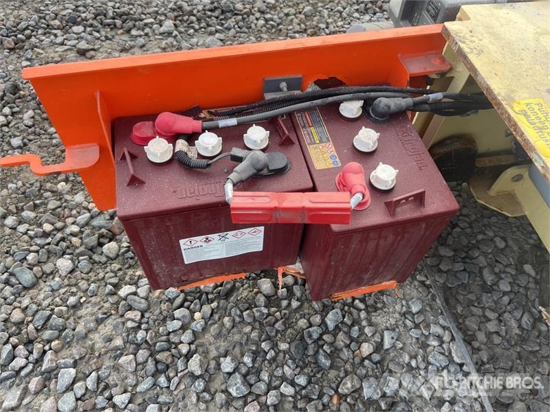 JLG 1230ES Vertical Mast Lift رافعات السارية الرأسية