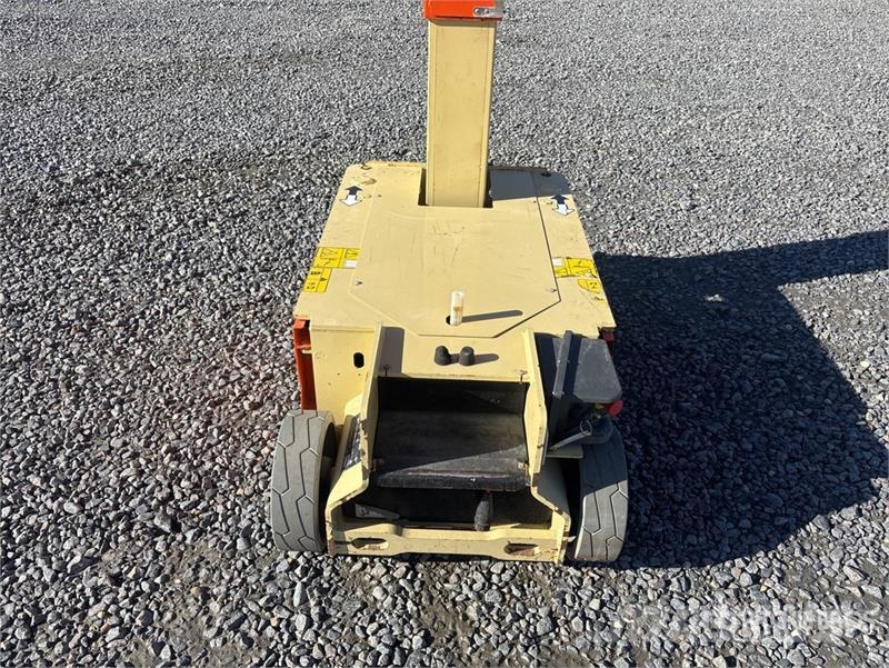 JLG 1230ES Vertical Mast Lift Vertikální sloupové výtahy
