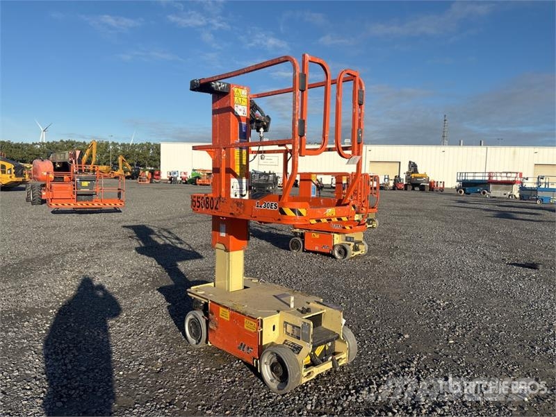 JLG 1230ES Vertical Mast Lift Personenaufzüge