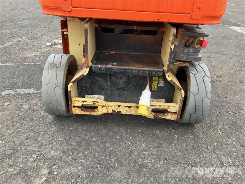JLG 1230ES Vertical Mast Lift Vertikalne radne podizne platforme