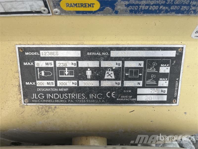JLG 1230ES Vertical Mast Lift 垂直昇降型リフト