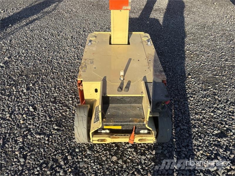 JLG 1230ES Vertical Mast Lift Vertikalna dvigala