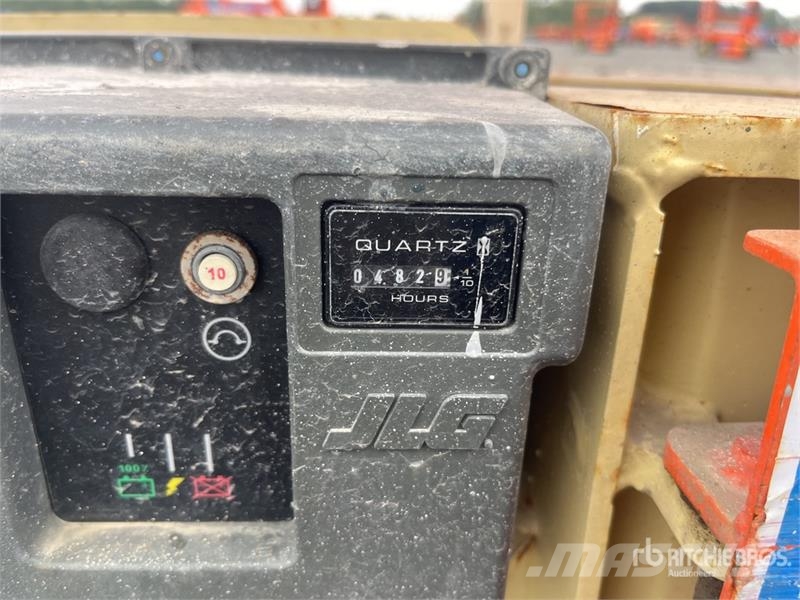 JLG 1230ES Vertical Mast Lift رافعات السارية الرأسية