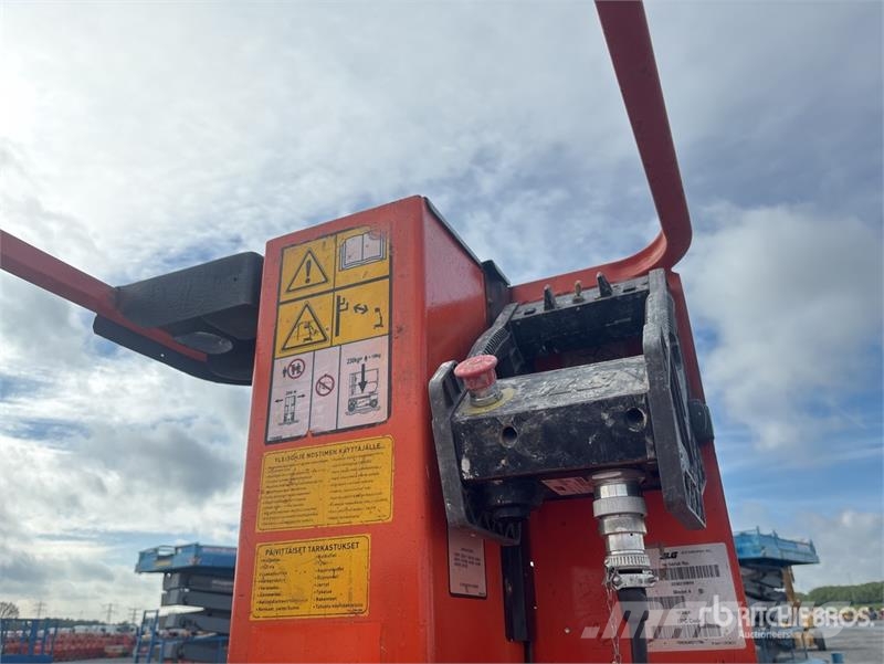 JLG 1230ES Vertical Mast Lift Vertikalna dvigala
