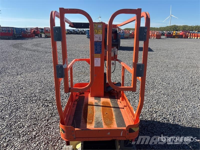 JLG 1230ES Vertical Mast Lift (Inoperable) Vertikālie pacēlāji