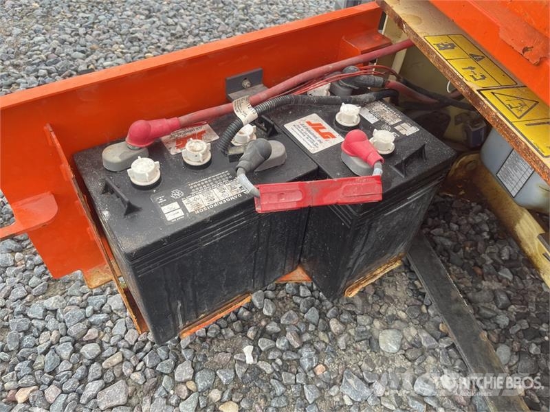 JLG 1230ES Vertical Mast Lift رافعات السارية الرأسية