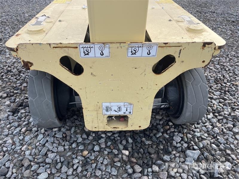 JLG 1230ES Vertical Mast Lift 垂直昇降型リフト