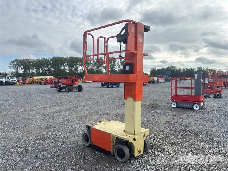 JLG 1230ES Vertical Mast Lift Vertikalna dvigala