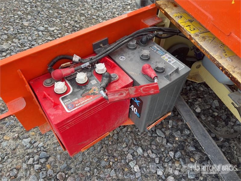 JLG 1230ES Vertical Mast Lift رافعات السارية الرأسية
