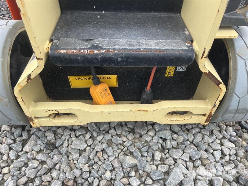 JLG 1230ES Vertical Mast Lift 垂直昇降型リフト