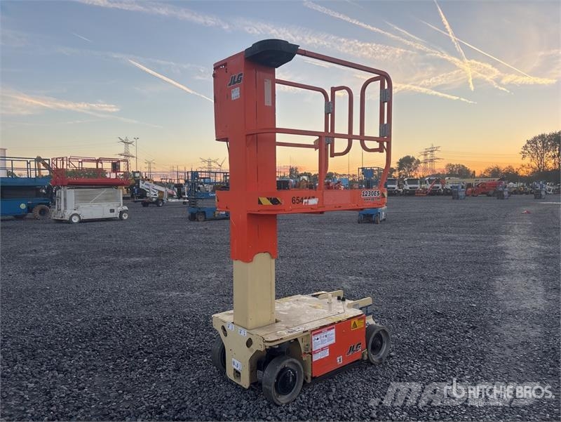 JLG 1230ES Vertical Mast Lift Vertikalna dvigala