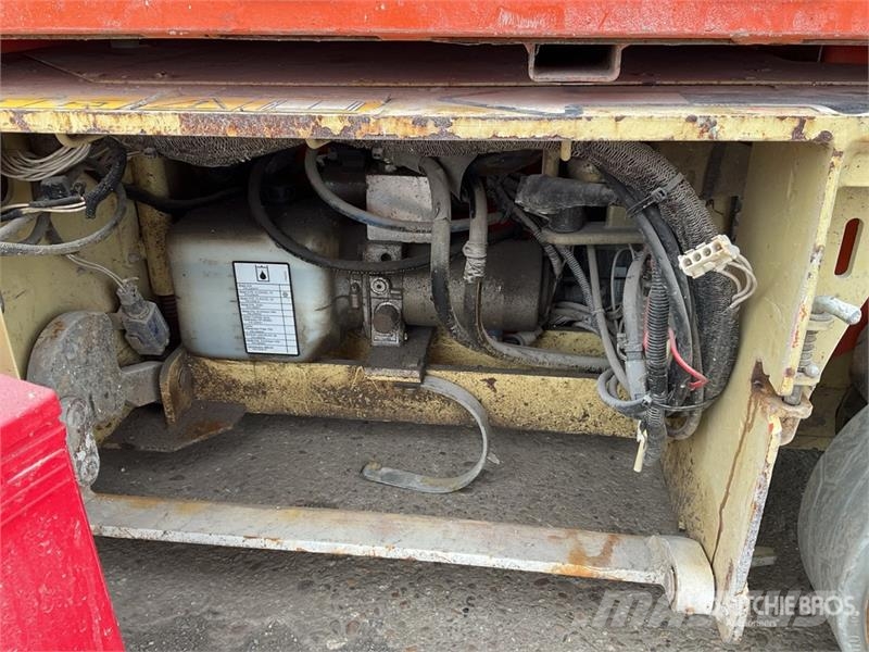 JLG 1230ES Vertical Mast Lift رافعات السارية الرأسية