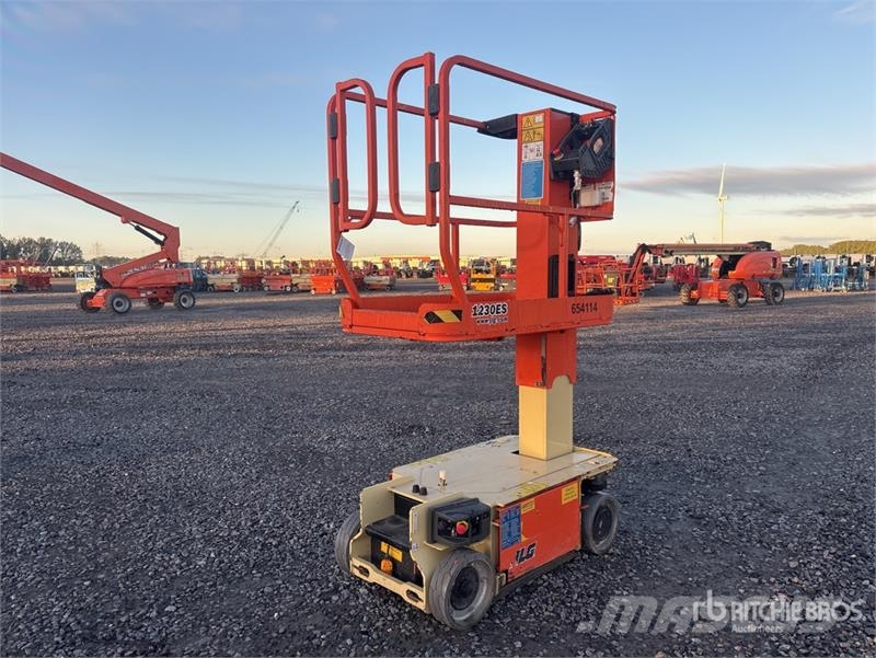 JLG 1230ES Vertical Mast Lift Vertikalna dvigala
