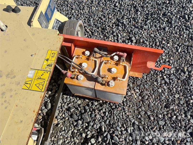 JLG 1230ES Vertical Mast Lift Vertikālie pacēlāji