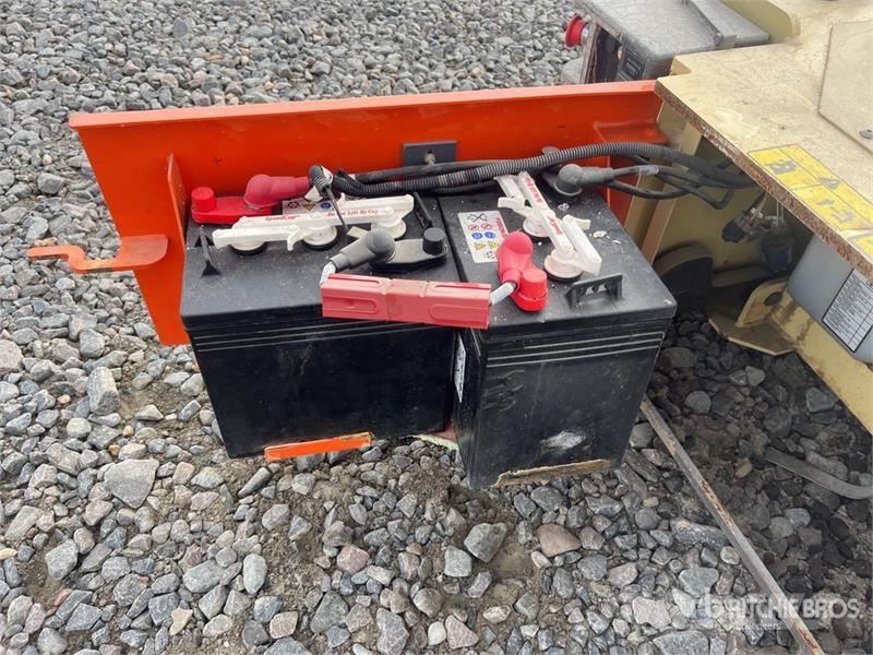 JLG 1230ES Vertical Mast Lift 垂直昇降型リフト