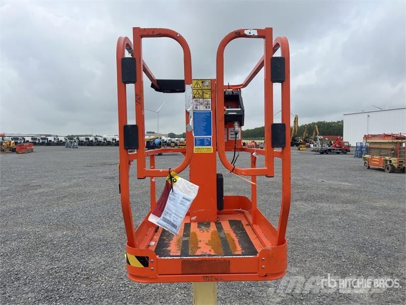 JLG 1230ES Vertical Mast Lift 垂直昇降型リフト
