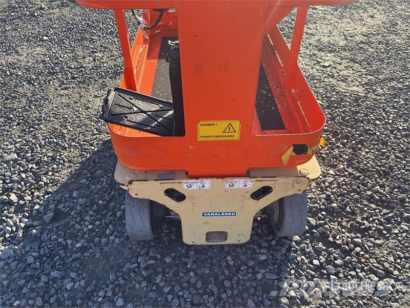 JLG 1230ES Vertical Mast Lift Vertikalna dvigala