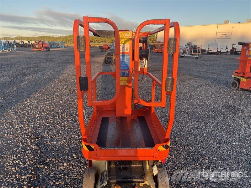 JLG 1230ES Vertical Mast Lift Vertikalna dvigala