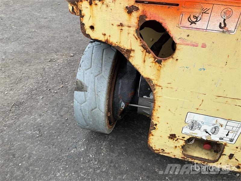 JLG 1230ES Vertical Mast Lift Vertikalne radne podizne platforme