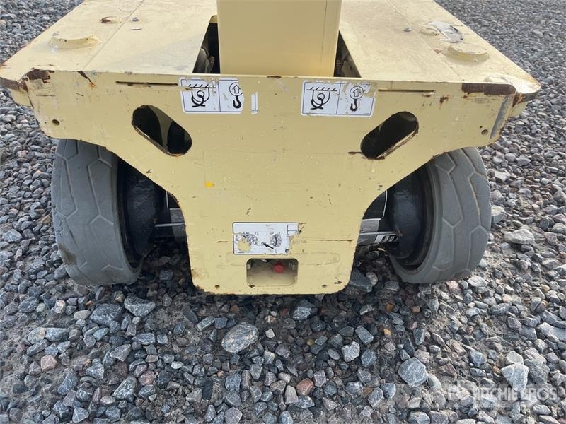 JLG 1230ES Vertical Mast Lift رافعات السارية الرأسية