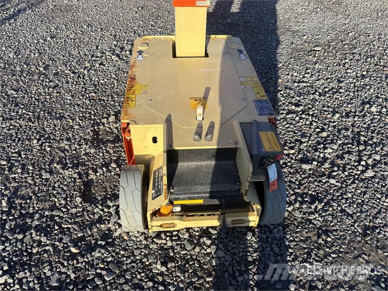 JLG 1230ES Vertical Mast Lift Vertikalna dvigala