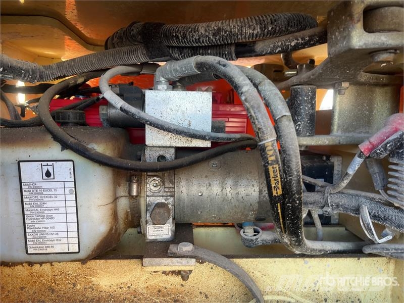 JLG 1230ES Vertical Mast Lift رافعات السارية الرأسية