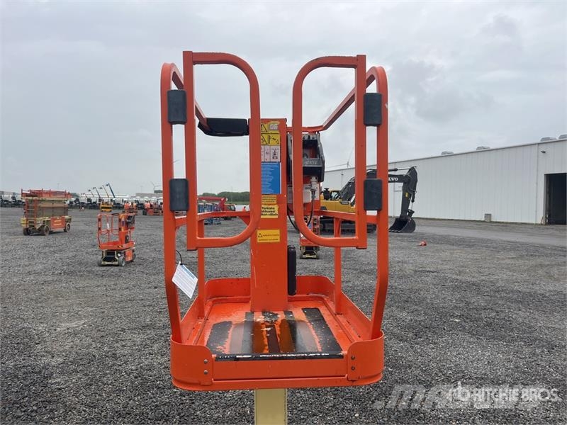 JLG 1230ES Vertical Mast Lift 垂直昇降型リフト
