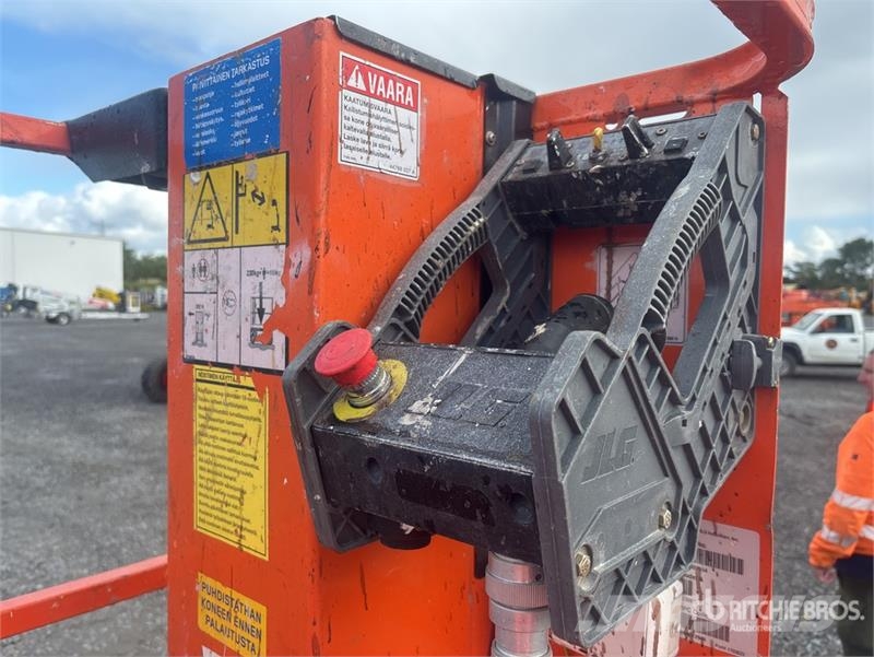 JLG 1230ES Vertical Mast Lift Personenliften en invalideliften