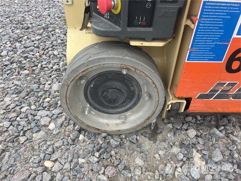 JLG 1230ES Vertical Mast Lift 垂直昇降型リフト