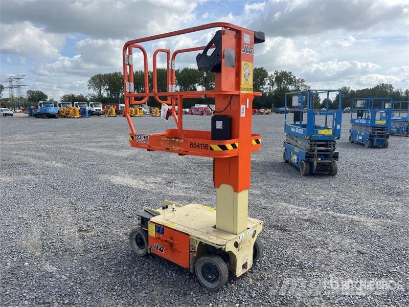 JLG 1230ES Vertical Mast Lift Personenliften en invalideliften