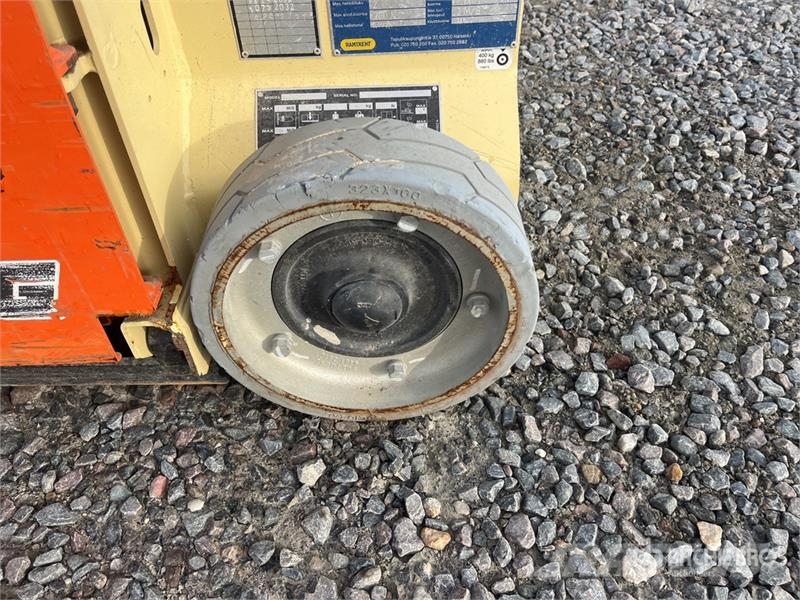 JLG 1230ES Vertical Mast Lift 垂直昇降型リフト