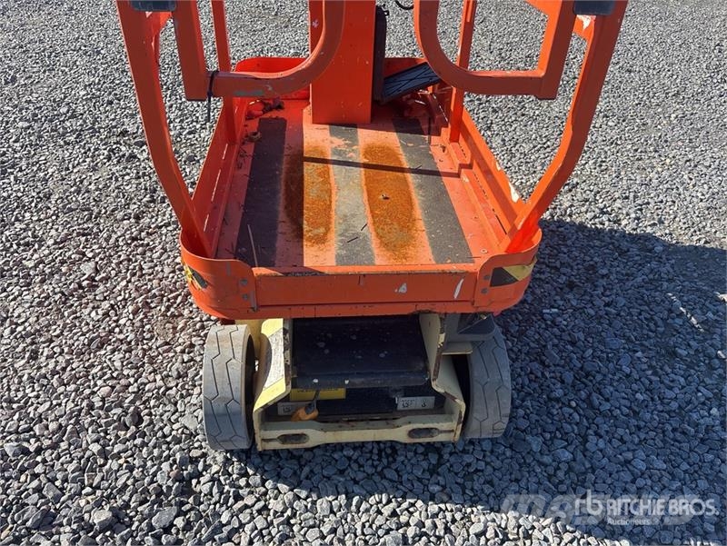 JLG 1230ES Vertical Mast Lift (Inoperable) Vertikālie pacēlāji