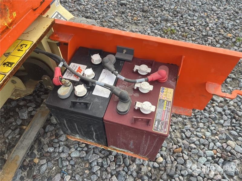 JLG 1230ES Vertical Mast Lift رافعات السارية الرأسية